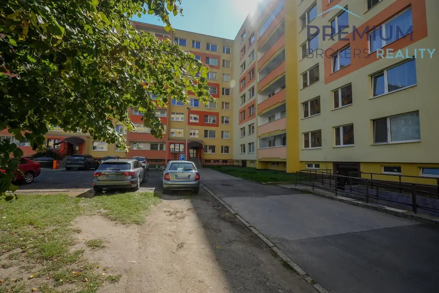 Prodej bytu 3+kk 72 m², Obchodní - Štětí
