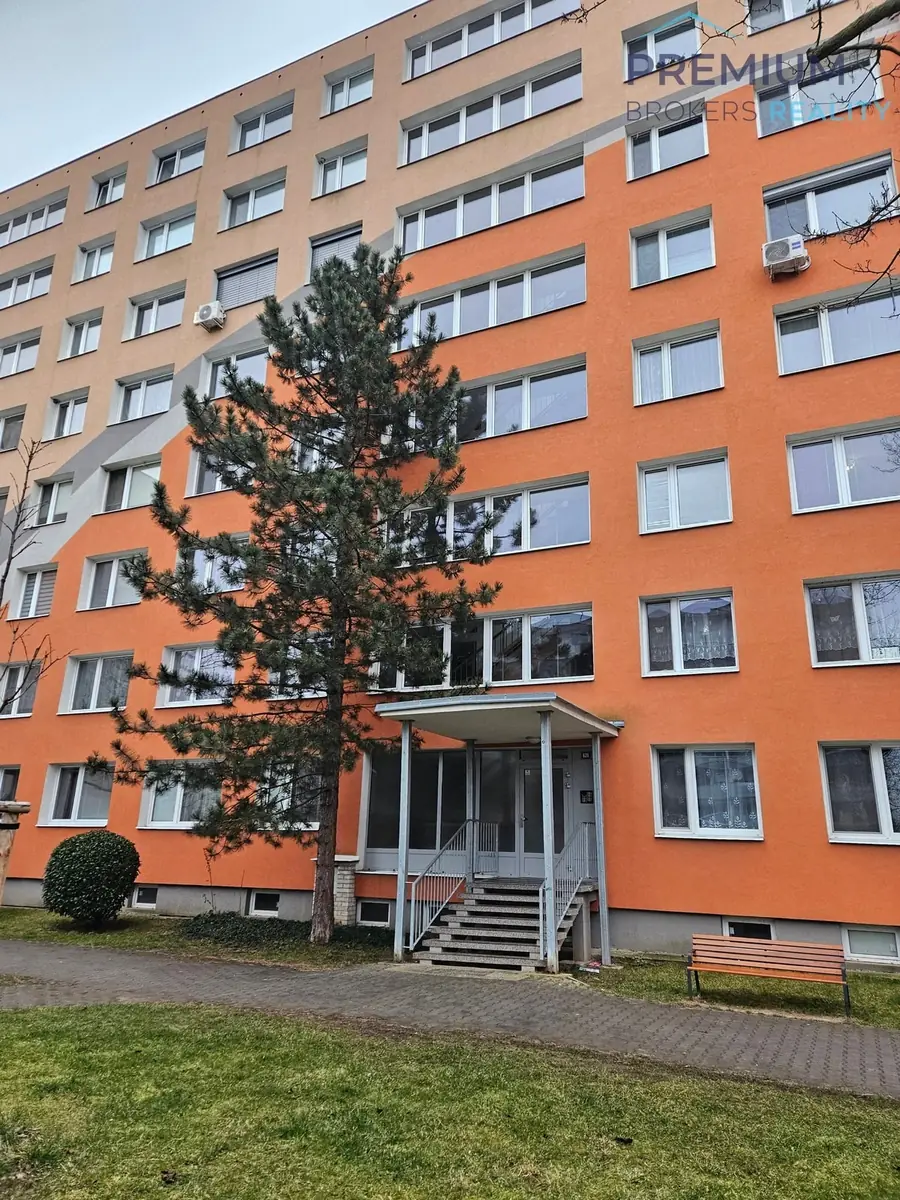 Pronájem byty 1+kk, 40 m² - Štětí
