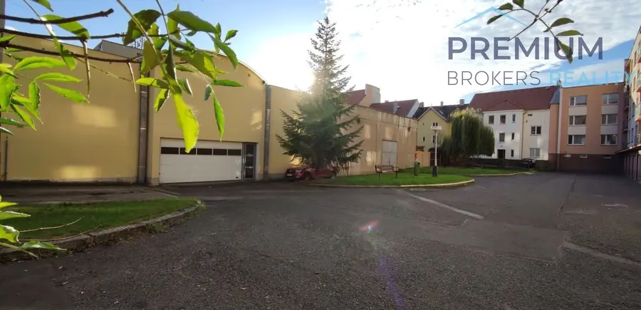Pronájem garáže 25 m², Žatec